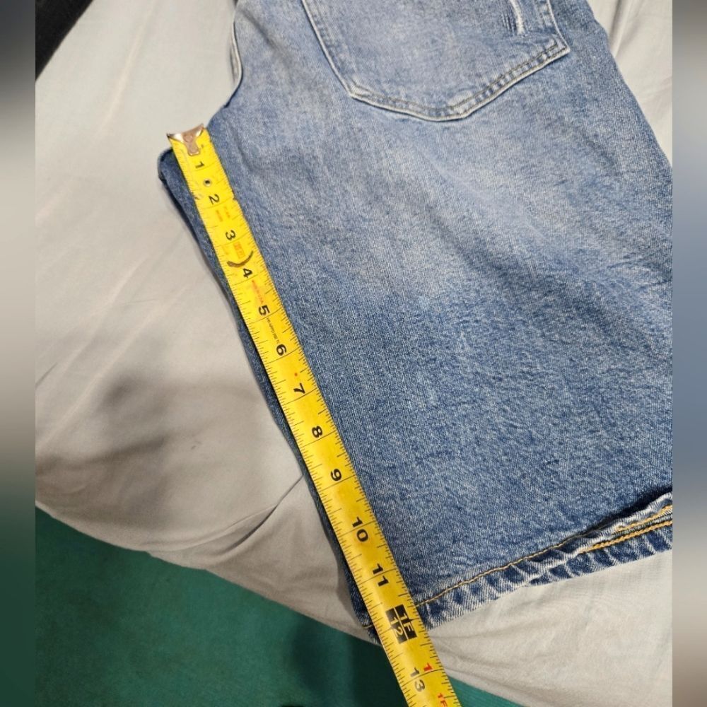 H&M Regular Fit Jeans Shorts Sz 34 - Picture 6 of 6